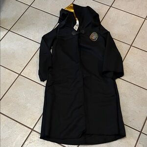 Harry Potter Hufflepuff Yellow Kids Cape 7-8 like new